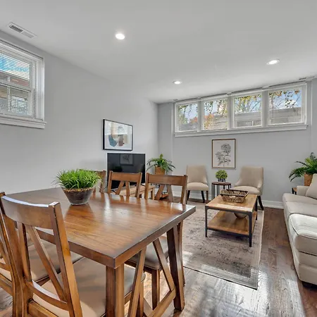 Spacious Bucktown Sanctuary